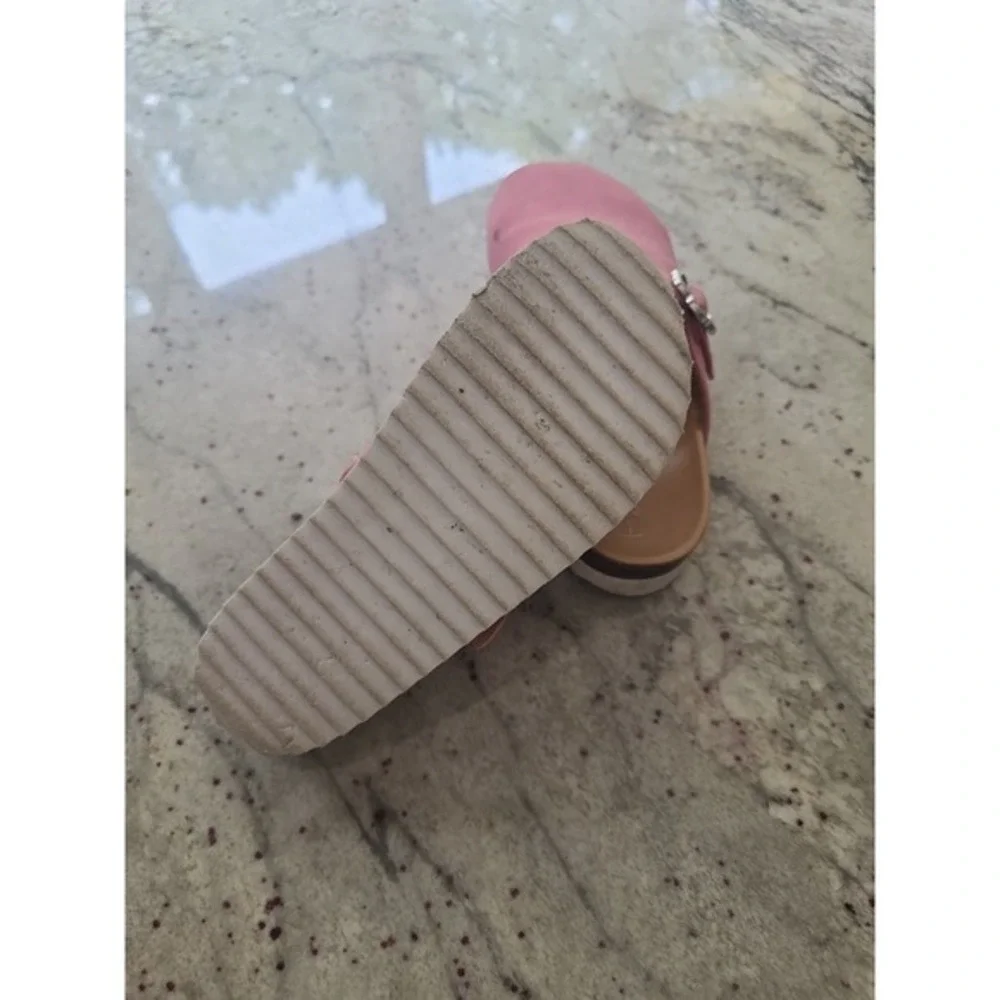 Pink‎ Justice clogs with silver flower buckle size 1 youth kids